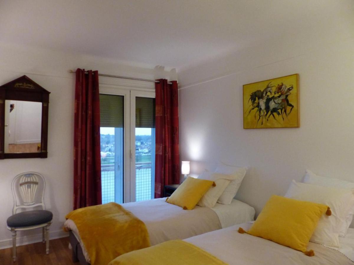 Appartement Panoramique Au Centre De Moulins Avec Terrasse, 2 Chambres, Et Equipements Modernes - Fr-1-489-412 Экстерьер фото